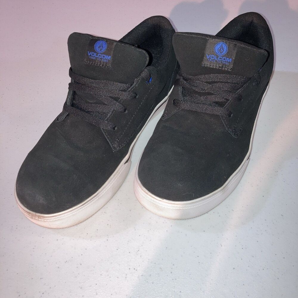 Volcom True Composite Toe Sneakers. Size 8.5 Men Style Vm30110